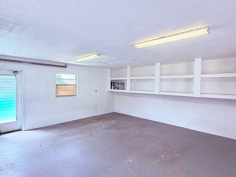 6 Carriage Hill Cir — Photo 17