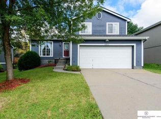 6611 N 112th Ave, Omaha, NE 68164