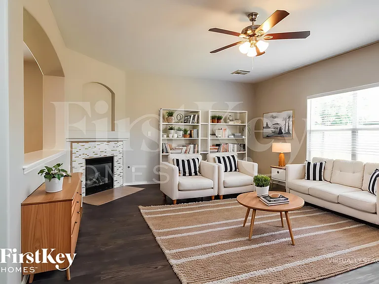 8610 Sunny Gallop Dr — Photo 4