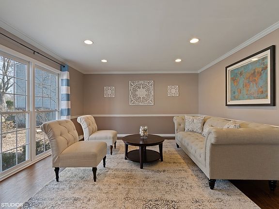 3rd image of 790 Casa Solana Dr