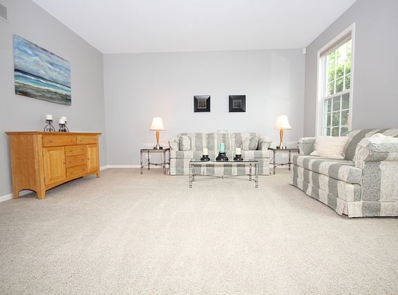 5th image of 1313 Keenland Dr