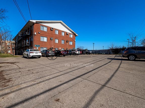 4th image of 1739 6th Ave #24