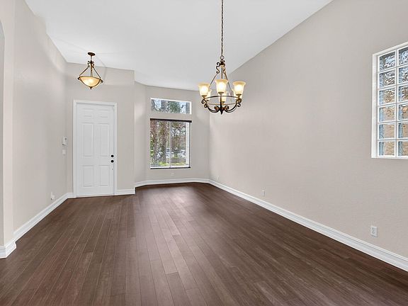 5th image of 4045 Trovita Boulevard
