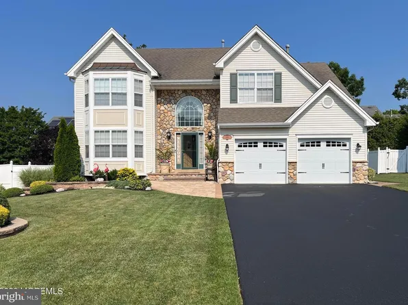 486 Mermaid Dr, Manahawkin, NJ 08050