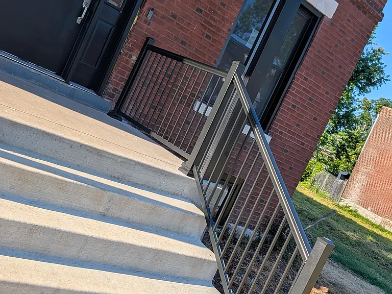 4725 McMillan Ave — Photo 32