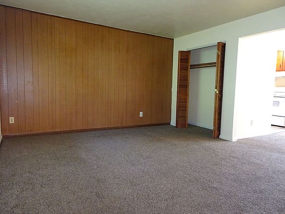 3rd image of 602 74th St #4
