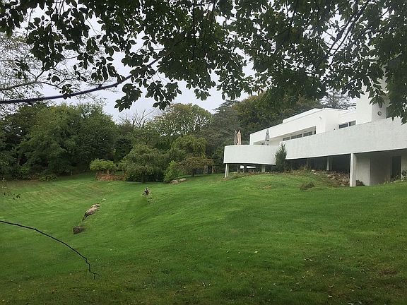 2nd image of 50 Eastway Dr