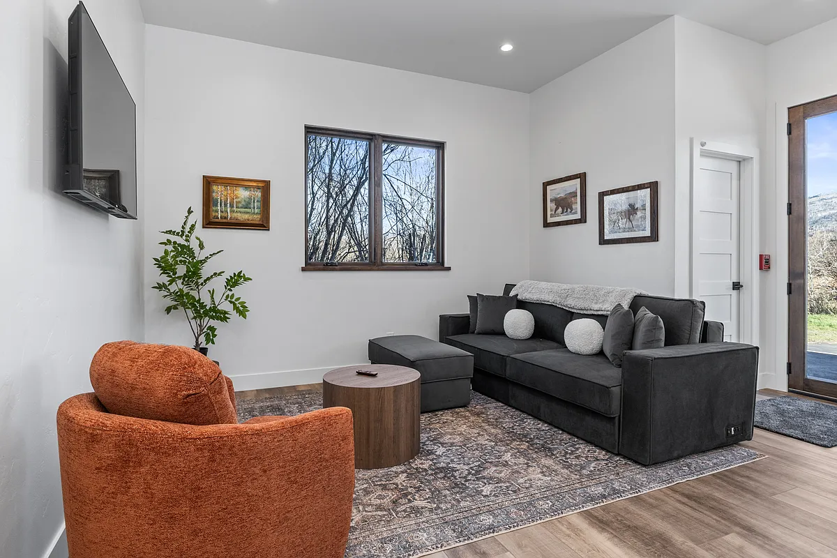 Living Room - 956 1/2 Confluence Ct #1