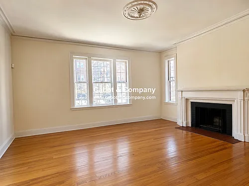 8 Fairfield St #2 Photo 1