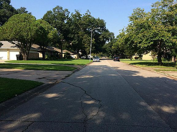 4th image of 4505 Briarbend Dr