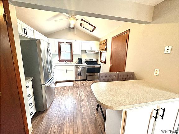 3rd image of 161 Margaret Rd