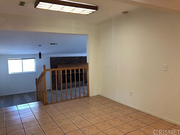 3rd image of 18063 Burbank Blvd