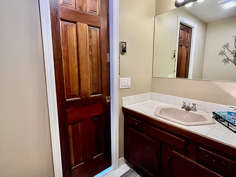 Main Level - full bath