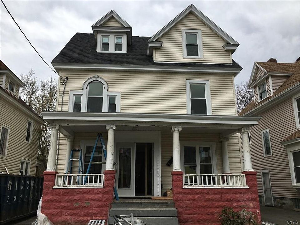 1st image of 116 Dearborn Pl