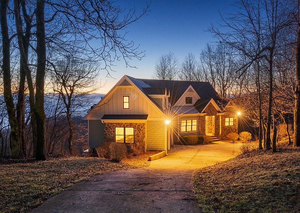 1st image of 2551 Monument Rd