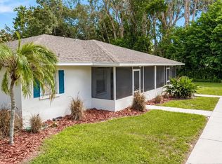 1613 28th St W, Bradenton, FL 34205