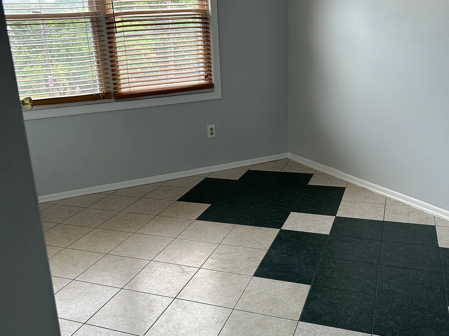 2 bed, $2,300 — Photo 3