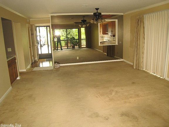 2nd image of 200 Hamilton Oaks Dr