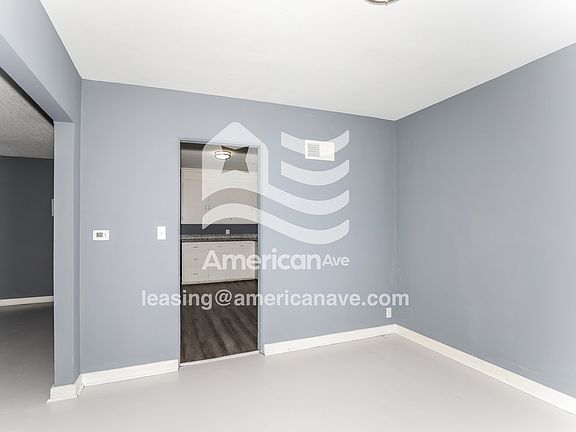 1639612_005_dining_room_5.jpg
