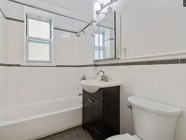 1730 E 18th St #3O — Photo 6