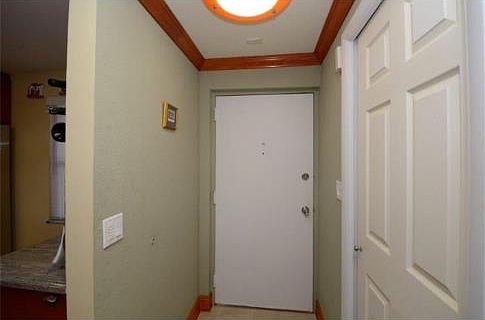 3rd image of 6401 N University Dr APT 214