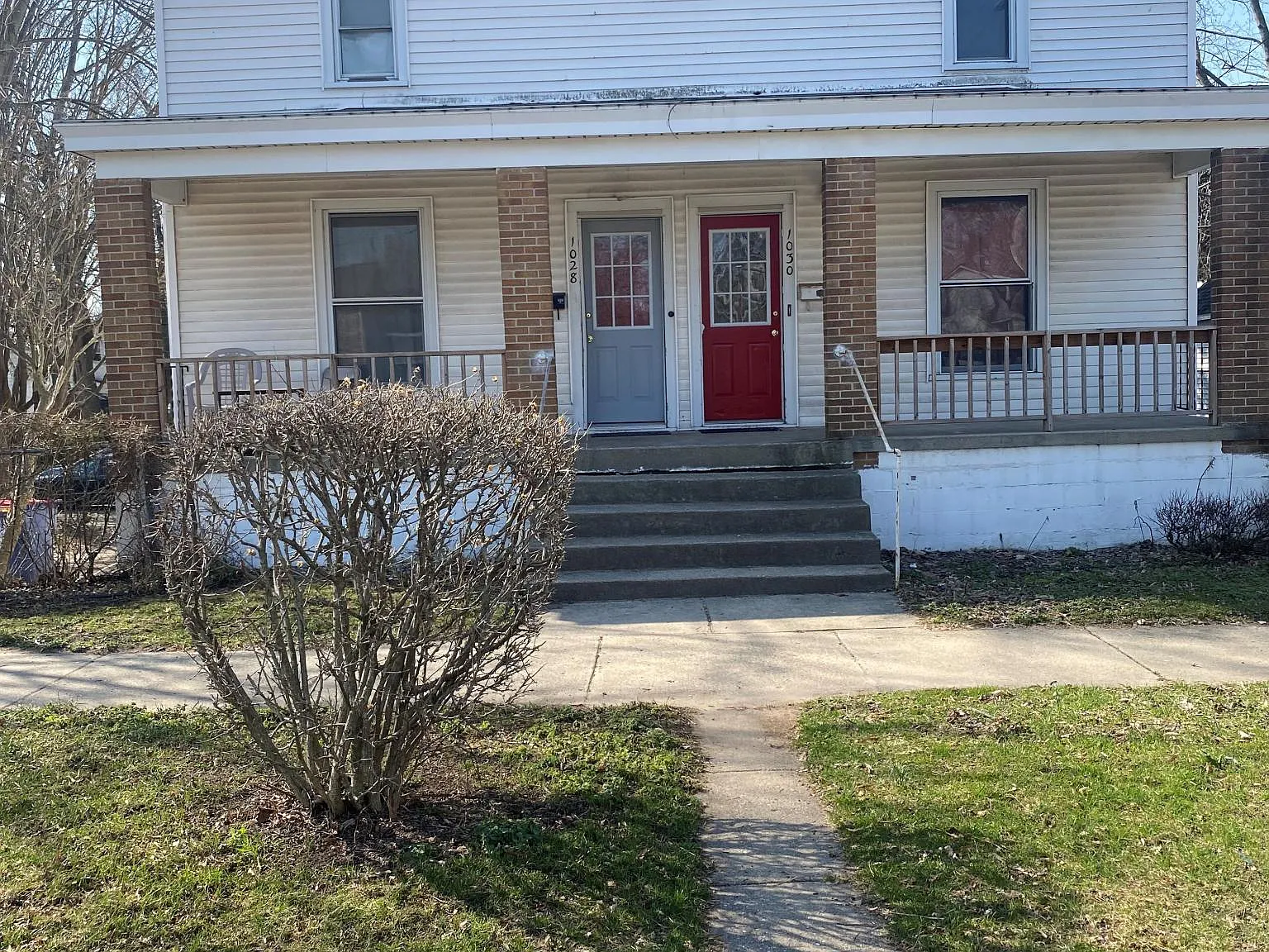 1030 Sibley St NW — Photo 2