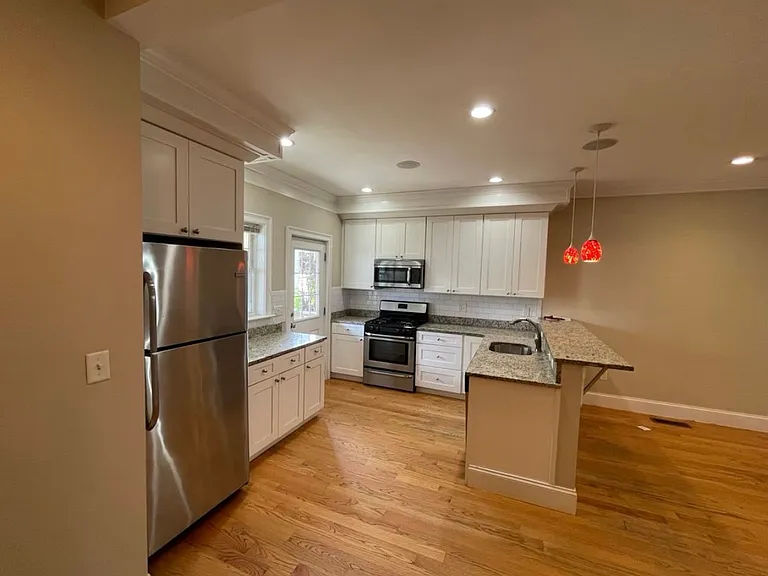 283 Gold St #1 — Photo 2