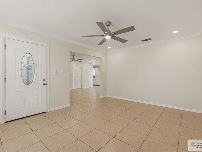 711 Cisneros St — Photo 3
