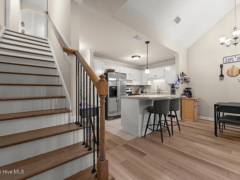 119 Grove Landing Ct — Photo 20