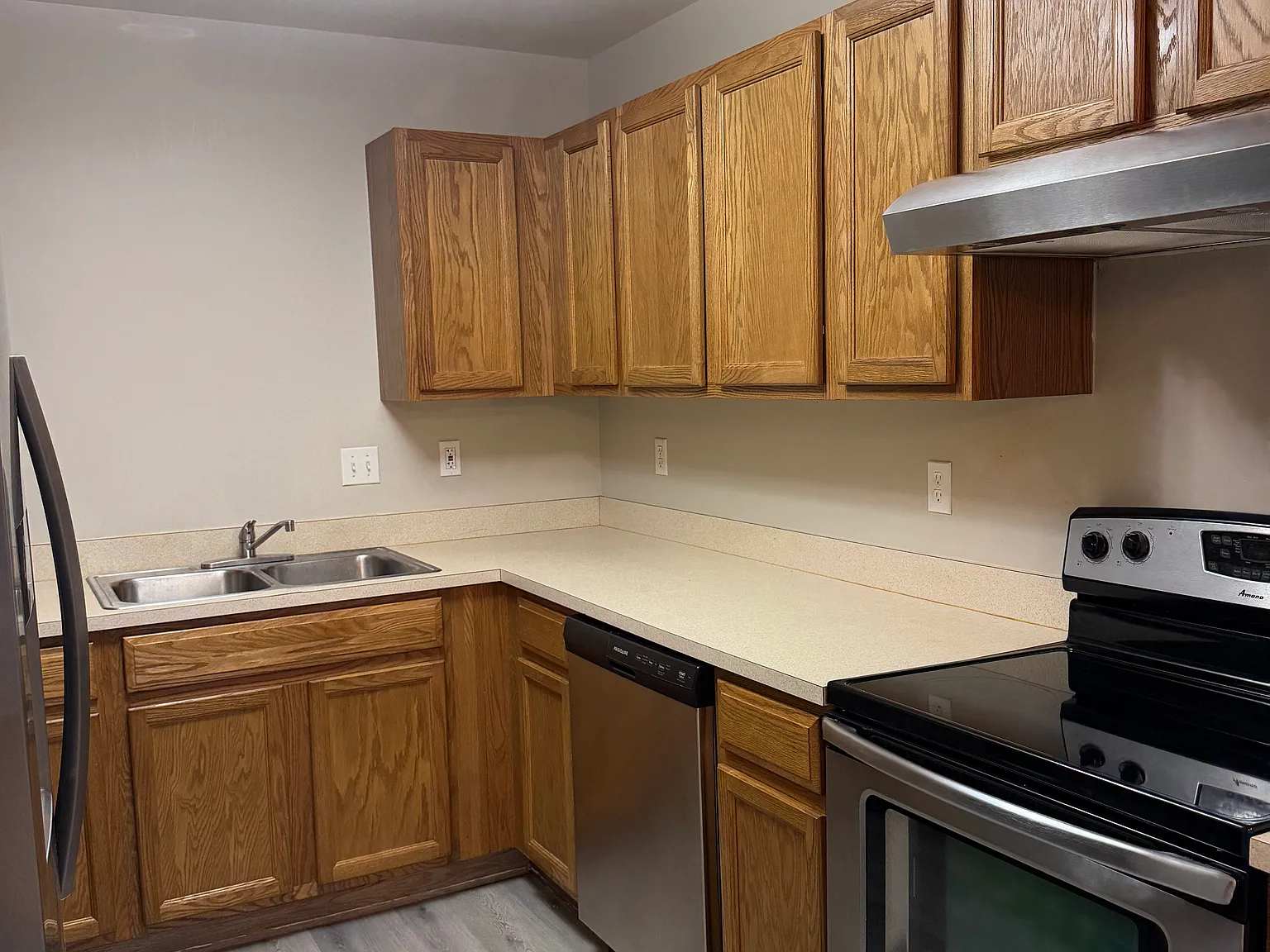 3 bed, 1500 sqft, $1,850 — Photo 4