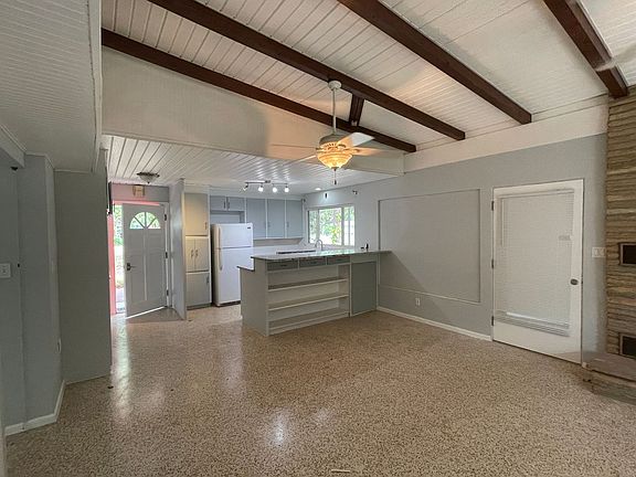 3rd image of 6346 Beechwood Ave