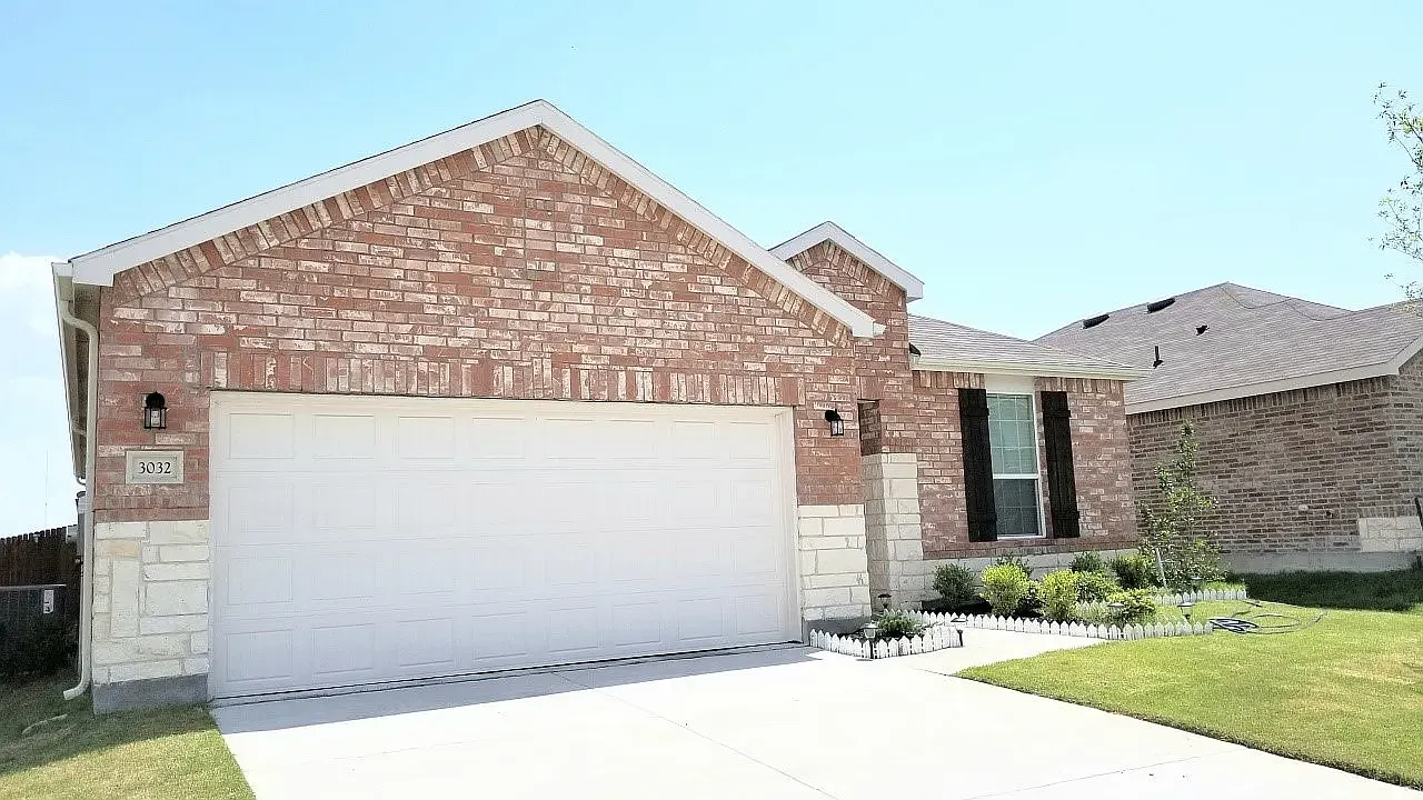 4 bed, 1763 sqft, $2,200 — Photo 3