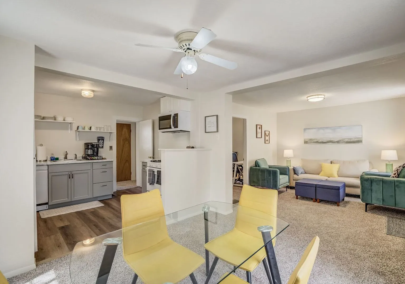 14 Iowa Ave — Photo 1