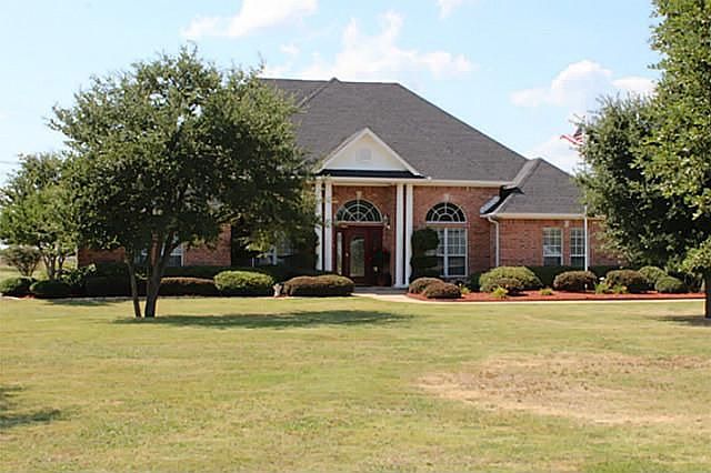 1st image of 1235 Fm Road 1389