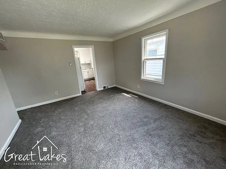 24600 Wilmot Ave — Photo 8