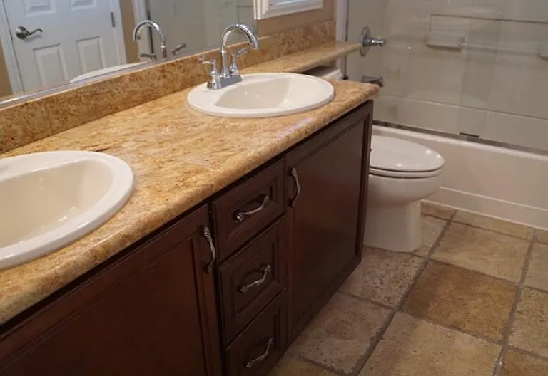 2407 Granada Bluff Ct — Photo 12