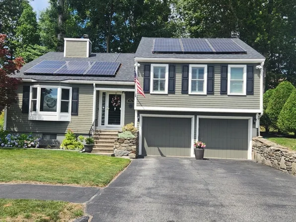 90 Bjorklund Ave, Worcester, MA 01605