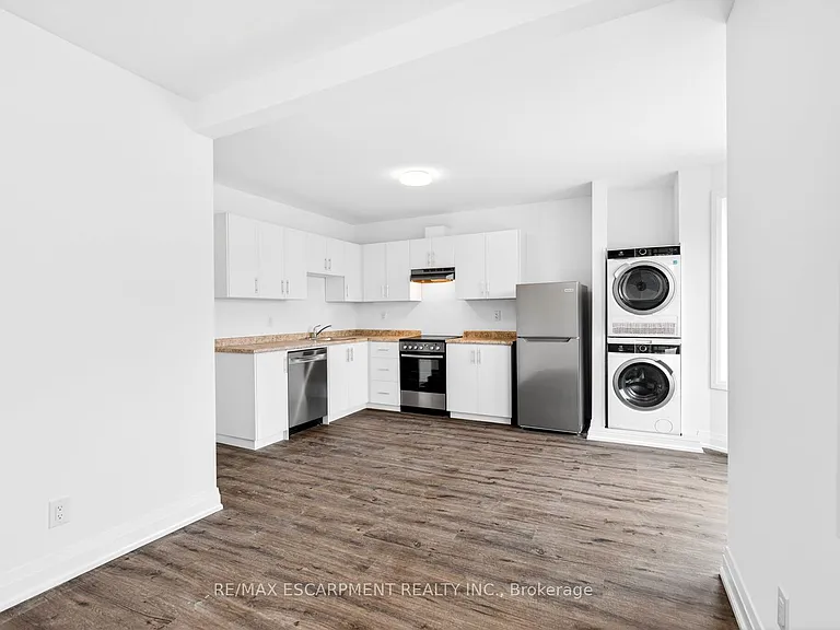 253 Saint Clair Blvd #2 — Photo 8
