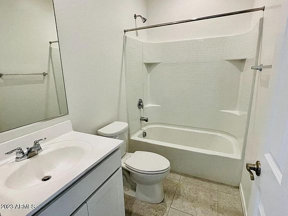 3rd image of 36326 W SAN CLEMENTE Avenue