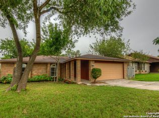 7830 Lazy Forest St, Live Oak, TX 78233