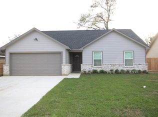 619 Depriest St, Sealy, TX 77474