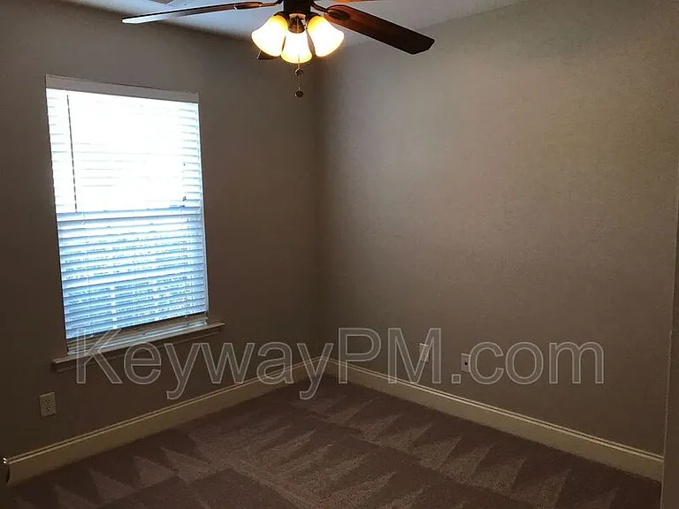978 Arbor Springs Cir — Photo 7