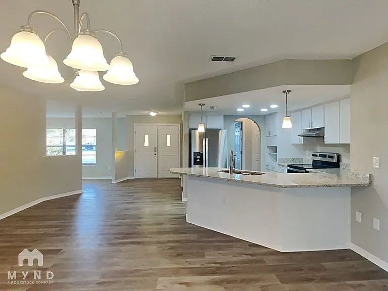 10327 Lansfield St — Photo 28