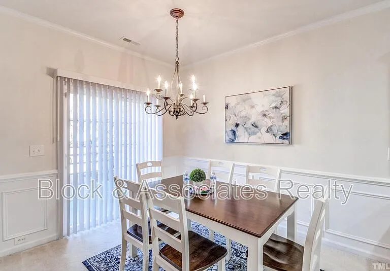 708 Mardonie Reach Ln — Photo 9