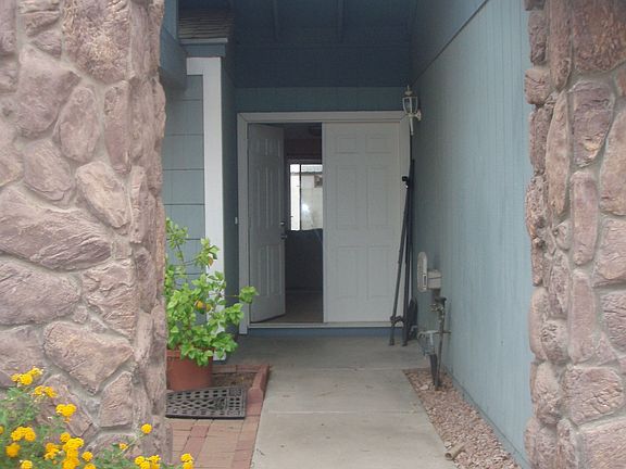2nd image of 2218 E Marconi Ave