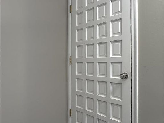 3rd image of 6820 S 125th Cir