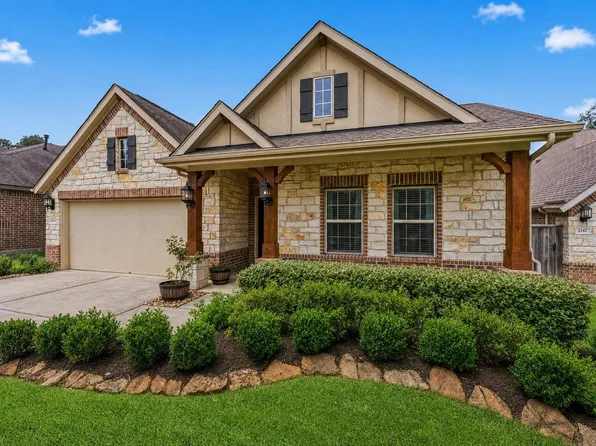 2143 Moss Creek Ln, Conroe, TX 77304