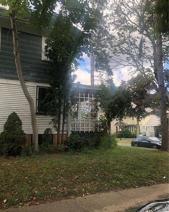 2nd image of 109 Randolph St