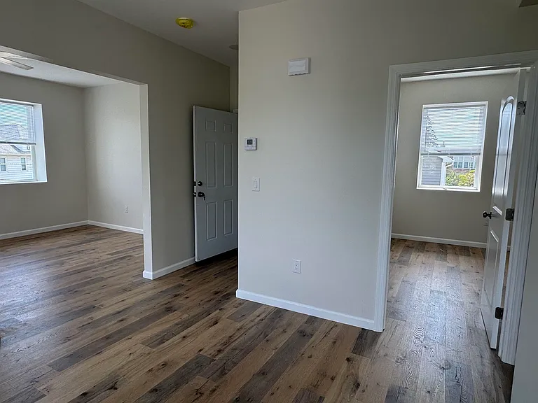 49 Summit Ave #2 — Photo 10