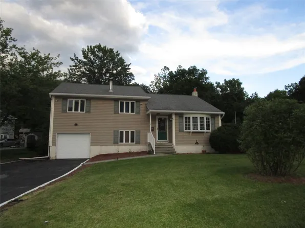 45 Morris Drive, Hyde Park, NY 12538